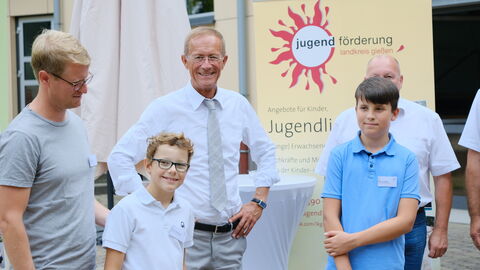Staatsminister Axel Wintermeyer auf Sommerreise zun den Finalisten des Demografie-Preises 2022